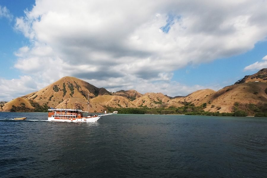 Luxury Komodo Liveaboard Tour 4 Days 3 Nights From Bali – Ultimate Island Expedition