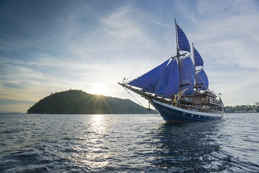 Raja Ampat Island Tour Liveaboard Start From Sorong or Bali