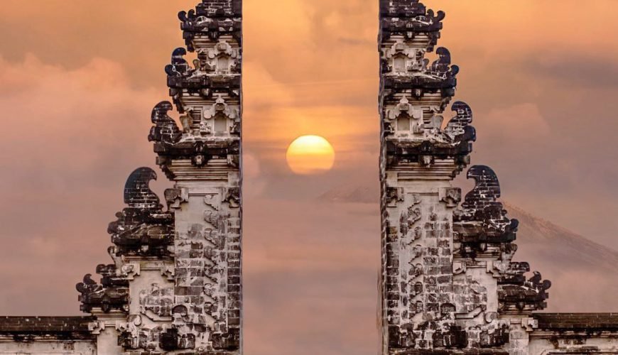 Bali Lempuyang Temple Tour and Blue Lagoon Snorkeling in Padang Bay