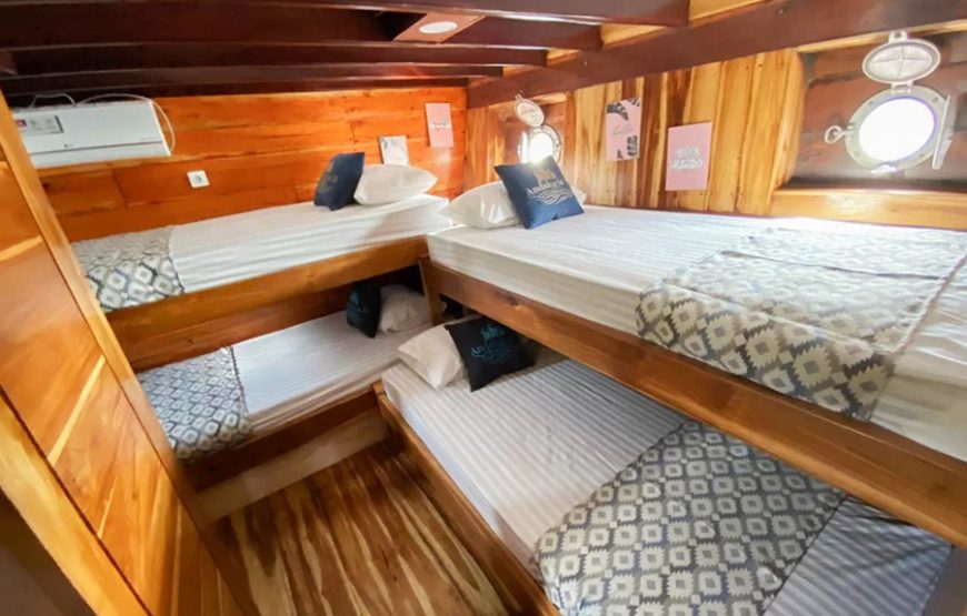 UXURY PHINISI 8 – KOMODO LIVEABOARD, FROM BALI