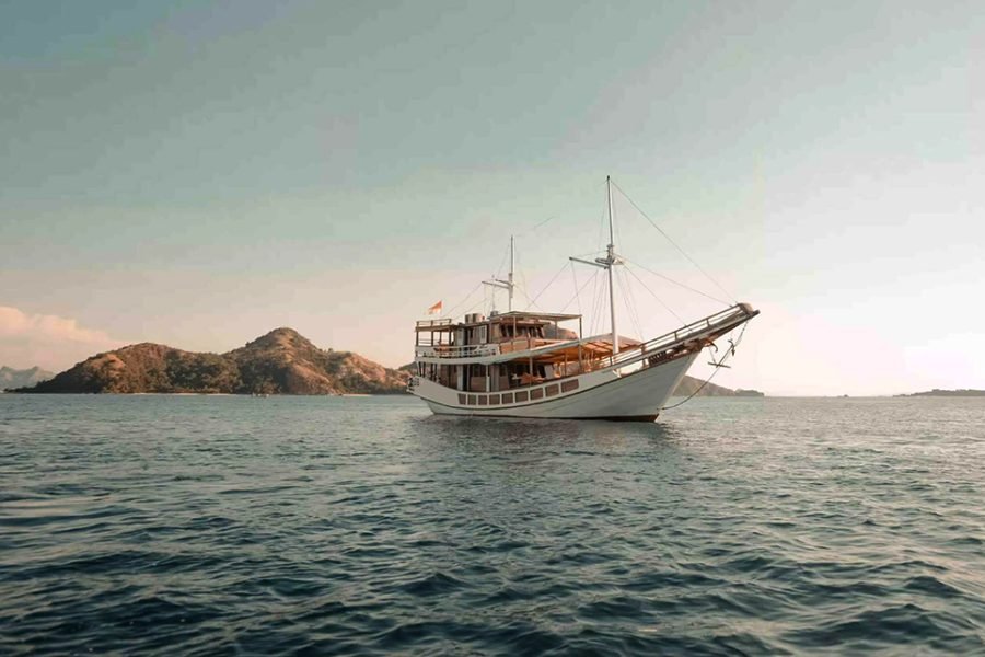 Komodo Island Dive Package 4 Days 3 Night From Bali