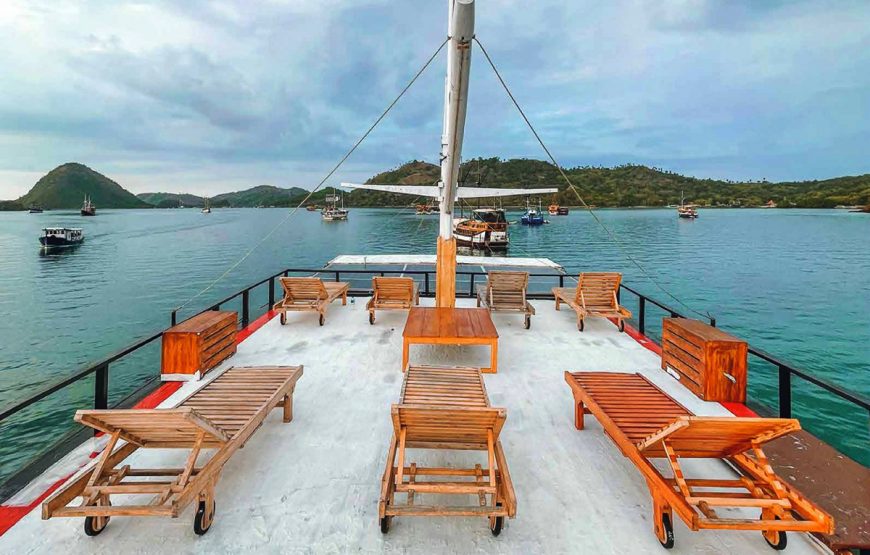 LUXURY PHINISI 5  – KOMODO LIVEABOARD, FROM BALI