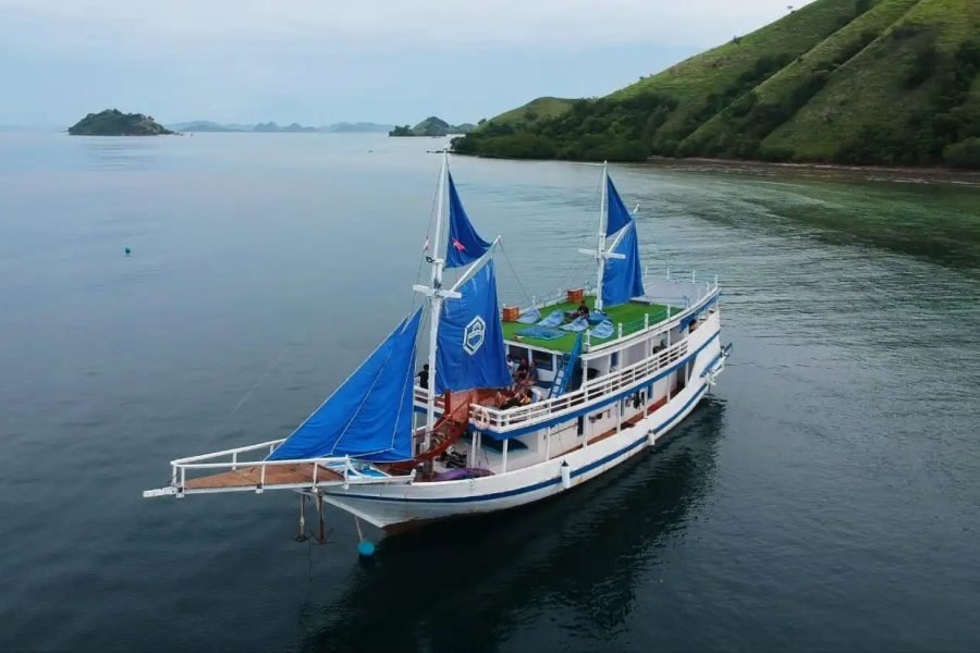 Komodo Island Explore 4 Days 3 Nights Start From Bali